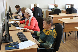  Сотрудники Отделения ПФР по Иркутской области провели урок  по цифровой грамотности для пенсионеров