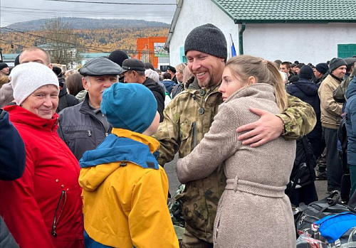 Первых мобилизованных проводили в Усть-Куте 