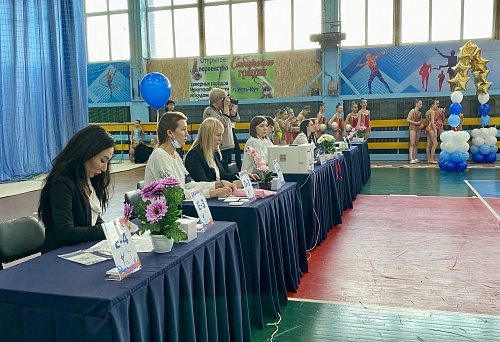  В Усть-Куте состоялось открытое первенство города по художественной гимнастике «Сибирские Грации».
