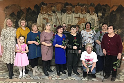 Мам участников СВО поздравили в Усть-Кутском районе