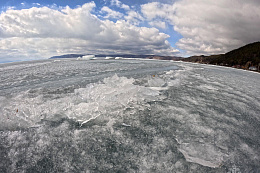 На водных объектах региона повсеместно наблюдаются процессы разрушения льда