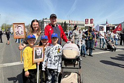 В 2025 году 15 многодетных мужчин Иркутской области получат почетный знак «Отцовская доблесть»