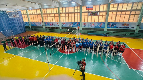 Турнир по волейболу памяти Геннадия Оглоблина прошёл в Усть-Куте