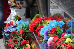 Возложение цветов к мемориалу «Родина-Мать»