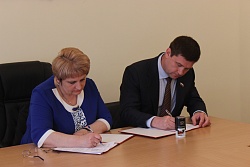 Администрация УКМО подписала соглашение с благотворительным фондом «Сибирский характер»