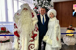 Поздравление мэра Усть-Кутского района Сергея Анисимова с Новым 2026 годом