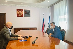 Сергей Сокол сообщил Игорю Кобзеву о первых результатах общественного контроля нацпроектов в северных районах региона