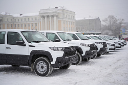 Усть-Кутский район получил 3 автомобиля для медучреждений