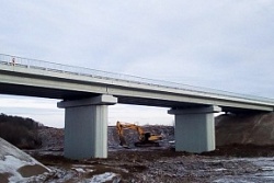 В Киренском районе через реку Макаровку открыли новый мост с большой грузоподъёмностью