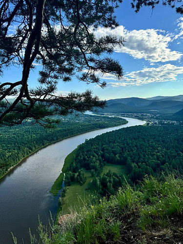 Географические объекты Иркутской области: Утёс Шаманский