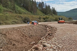 В Усть-Куте приступили к ремонту одного из самых проблемных участков дорог.