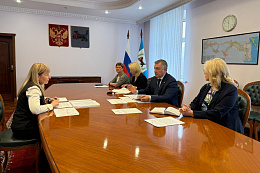 Благодаря спецпроекту «Вызов» в 2025 году в Иркутской области 1424 ребенка вернулись в родные семьи