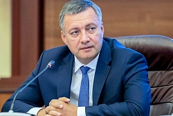 Губернатор Иркутской области Игорь Кобзев поручил усилить контроль ситуации с топливообеспечением региона