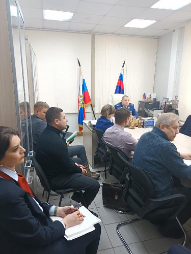 В Осетровской транспортной прокуратуре проведено расширенное координационное совещание по профилактике и борьбе с правонарушениями и преступлениями в сфере безопасности движения, в том числе террористического и экстремистского характера