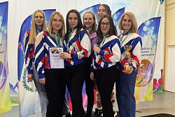 Женская команда по волейболу из Усть-Кута заняла 2 место среди дворовых команд Иркутской области