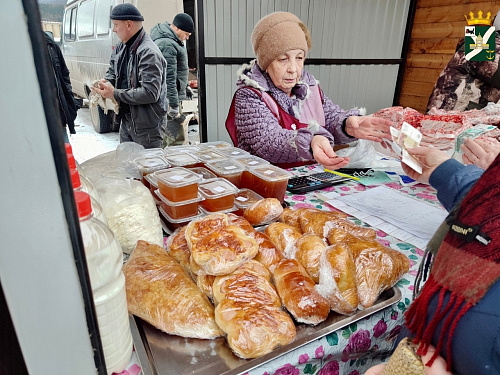 В Усть-Куте успешно прошла осенняя сельскохозяйственная ярмарка