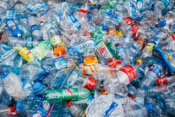 Борьба с загрязнением пластиковыми материалами